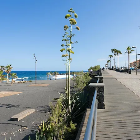 Home2book Stunning Sea Front Caletillas, Pool * 칸델라리아