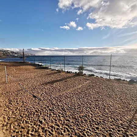 Home2book Stunning Sea Front Caletillas, Pool 칸델라리아